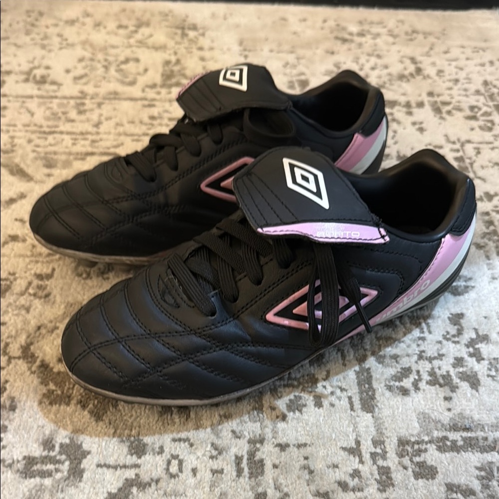 Umbro Porto Soccer Cleats